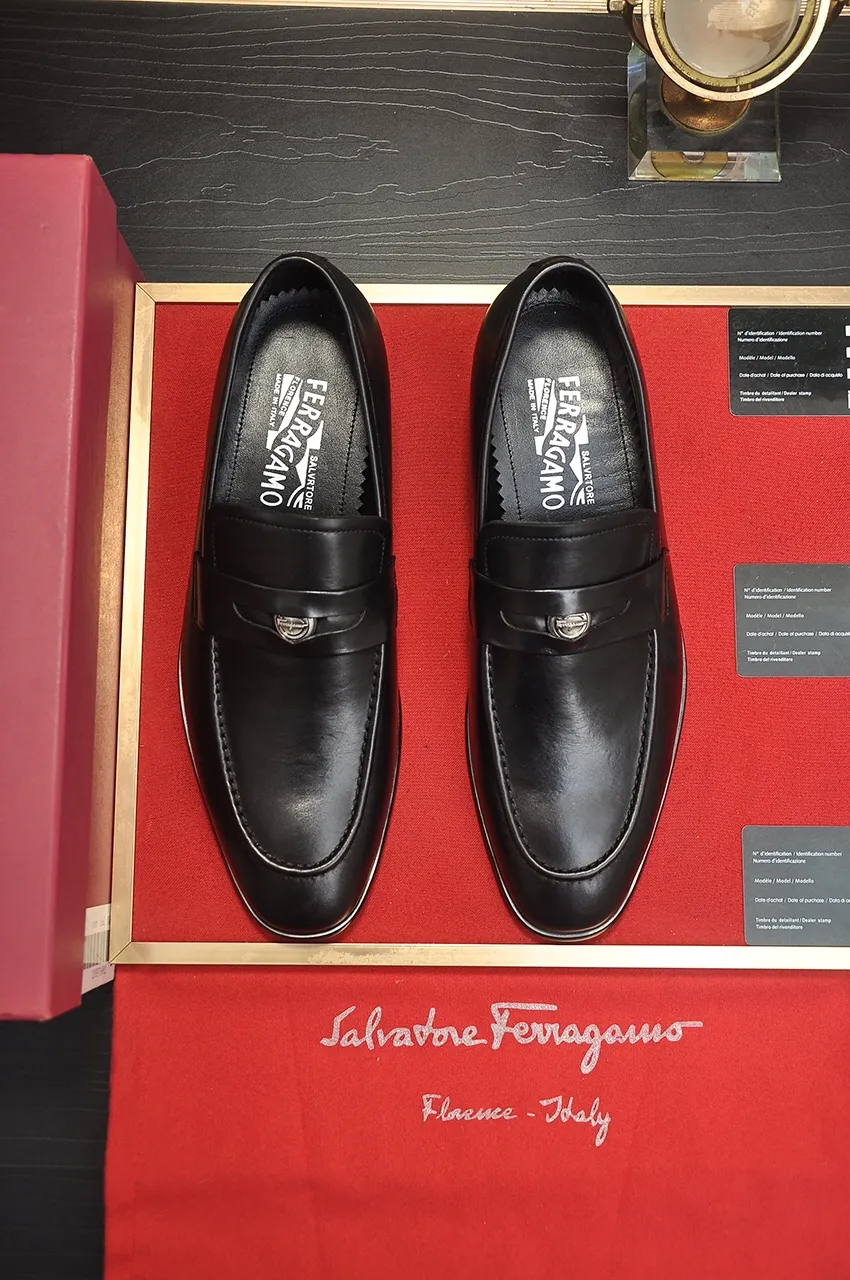 Men's shoes 💰500💶[Ferragamo/Ferragamo] The latest model in the counter. Original imported high-quality cowhide with open edges + imported 🐂 water-dyed cowhide lining + original luxury metal buckle + original combined outsole. Comparison without pressure 38--45 (45 is custom-made and cannot be returned or exchanged)